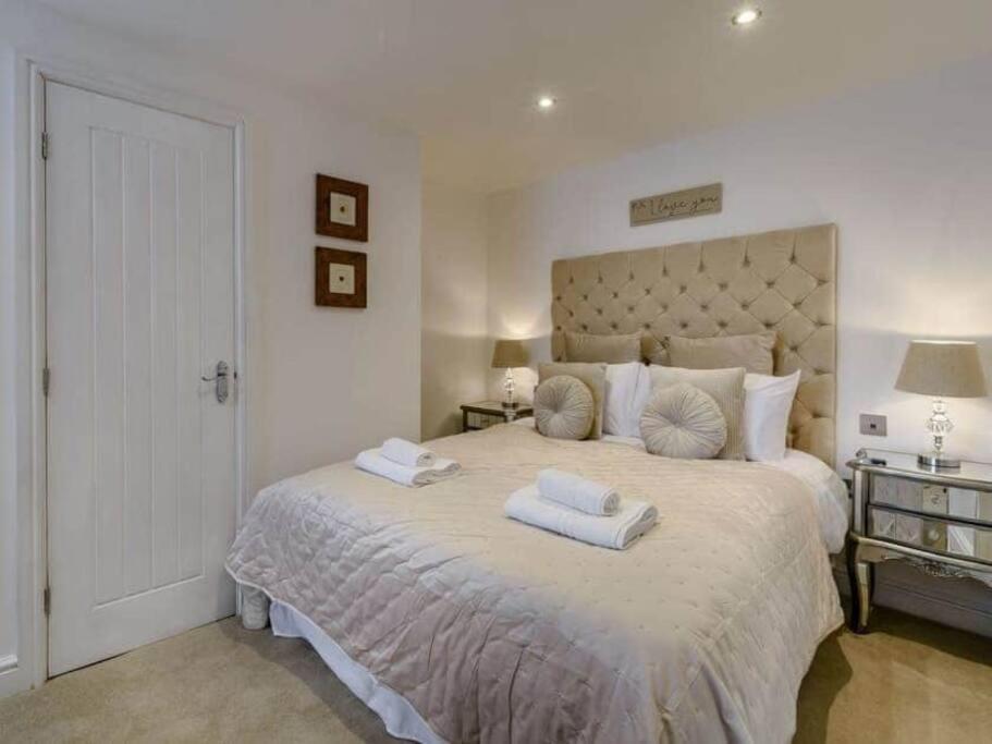 The Hideaway Luxury 5* 2 Bed Garden Apartment Scarborough Luaran gambar