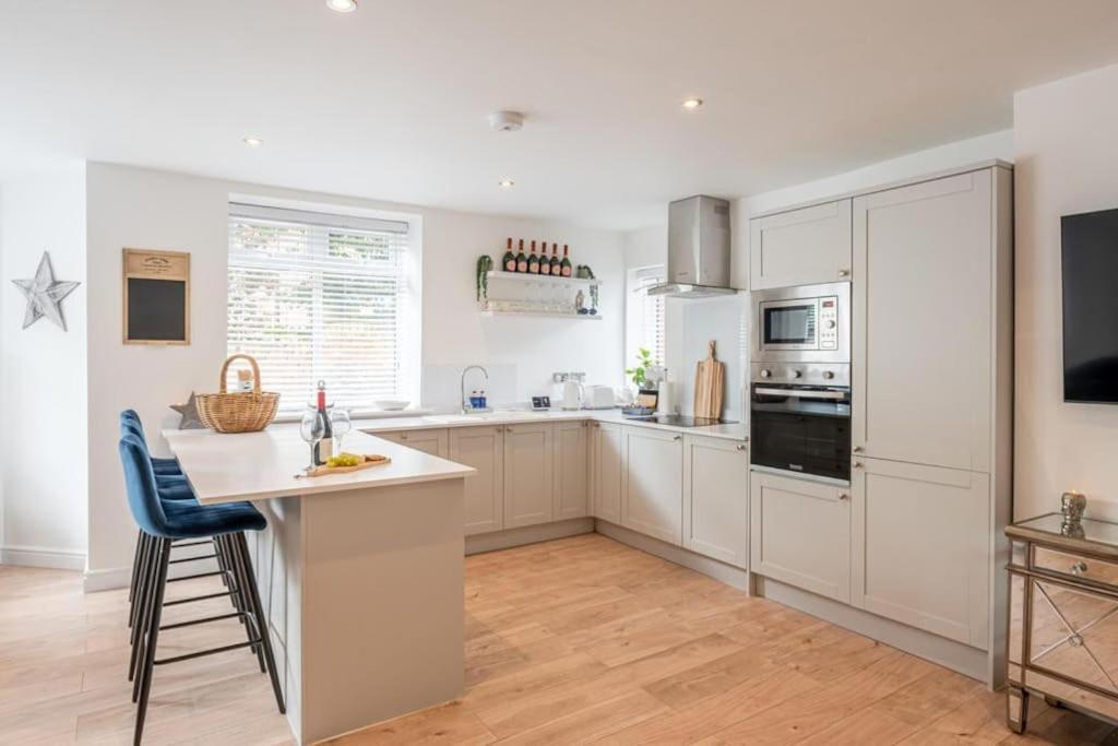 The Hideaway Luxury 5* 2 Bed Garden Apartment Scarborough Luaran gambar