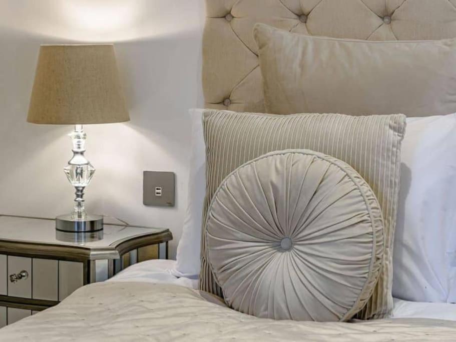 The Hideaway Luxury 5* 2 Bed Garden Apartment Scarborough Luaran gambar