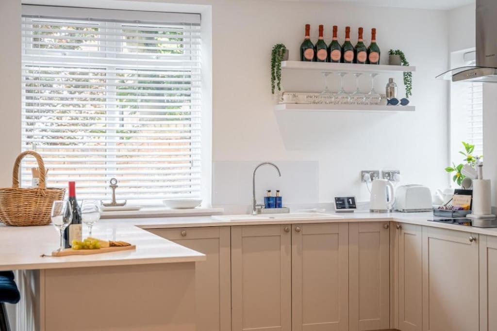 The Hideaway Luxury 5* 2 Bed Garden Apartment Scarborough Luaran gambar