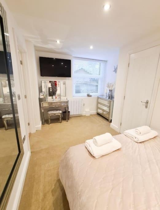 The Hideaway Luxury 5* 2 Bed Garden Apartment Scarborough Luaran gambar